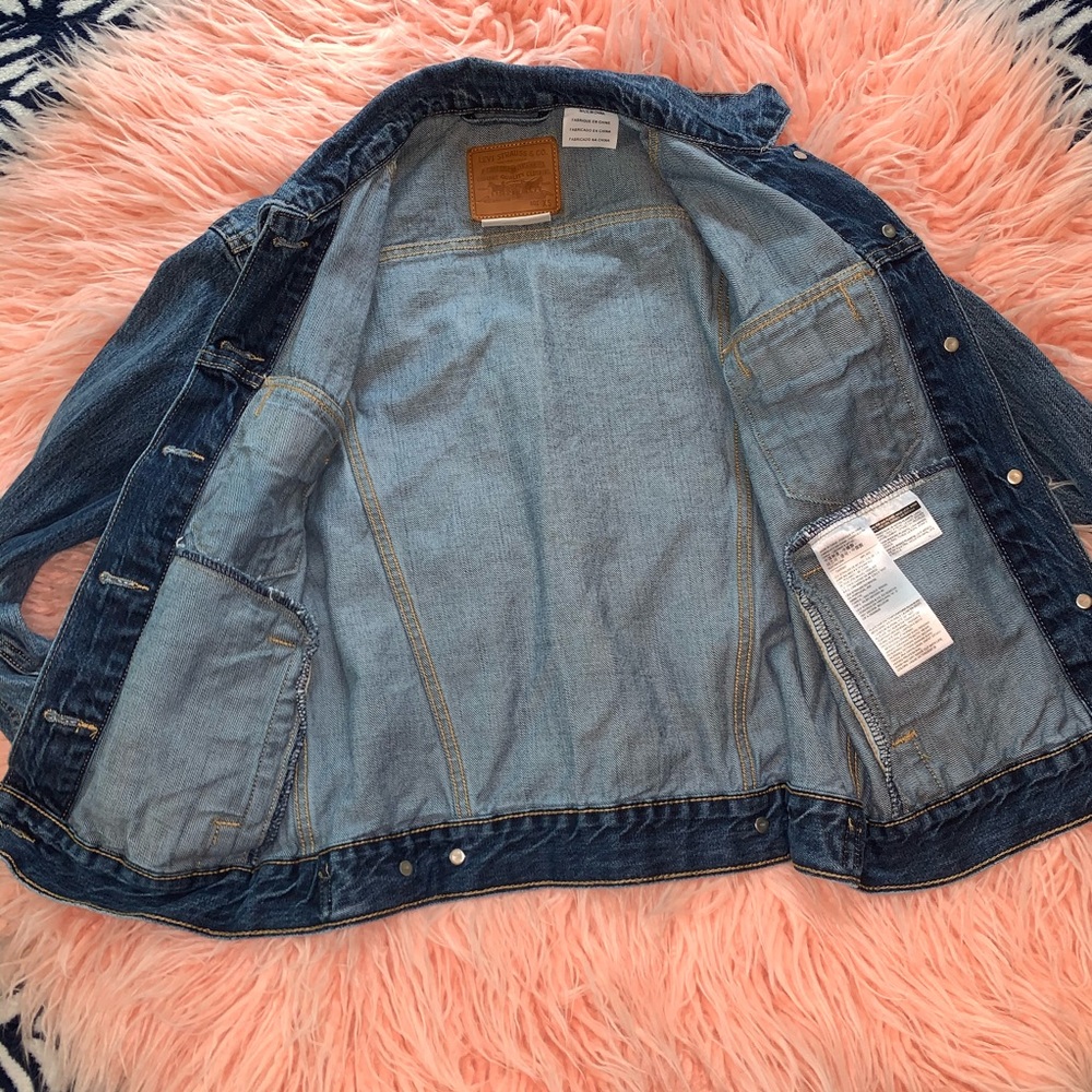 Levi’s Jacket - Picture 3 of 8